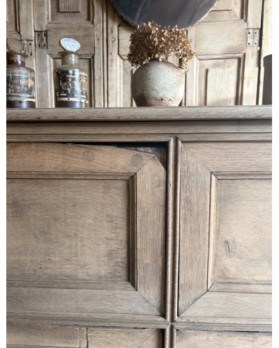 Ancien meuble à clapets en chêne