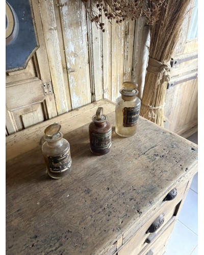 Magnifique ancien comptoir de commerce en chêne à nombreux tiroirs