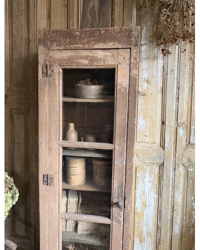 Ravissante ancienne armoire vitrée à la magnifique patine