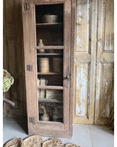 Ravissante ancienne armoire vitrée à la magnifique patine