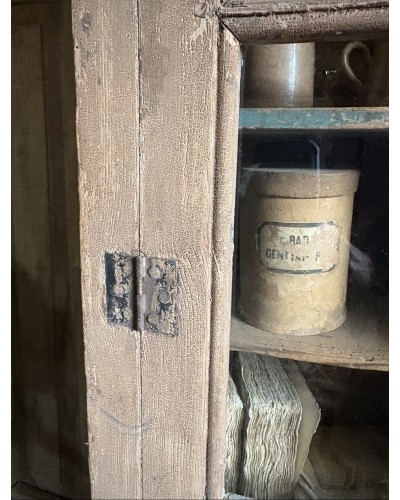Ravissante ancienne armoire vitrée à la magnifique patine