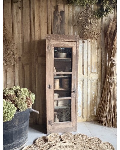 Ravissante ancienne armoire vitrée à la magnifique patine