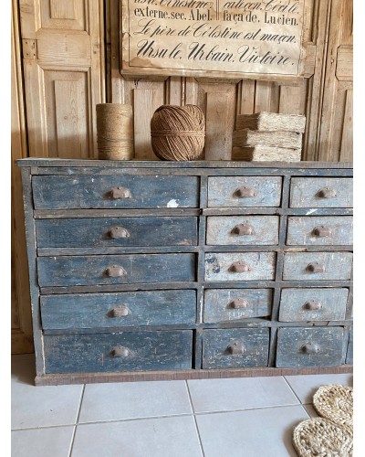 Ancien meuble de métier