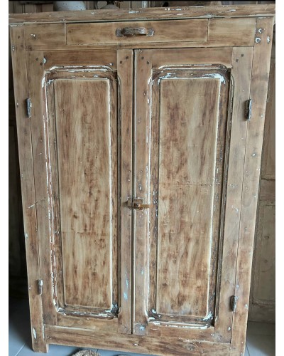 Ancien buffet parisien