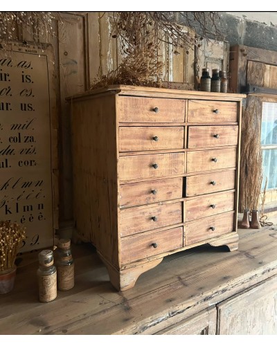 Ancien meuble d'horloger