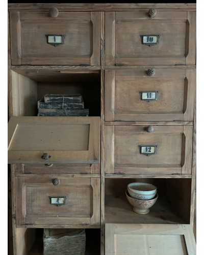Meuble de notaire à clapets en bois
