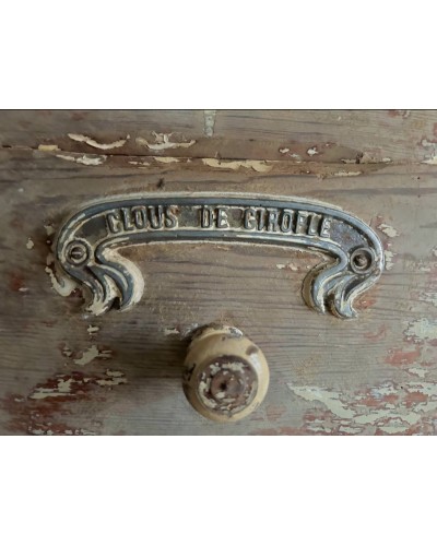 Ancien tiroir "Clous de girofle "