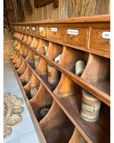 Exceptionnel meuble grainetier