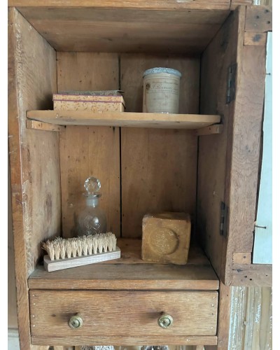 Ancienne barbière , petit armoire vintage avec miroir