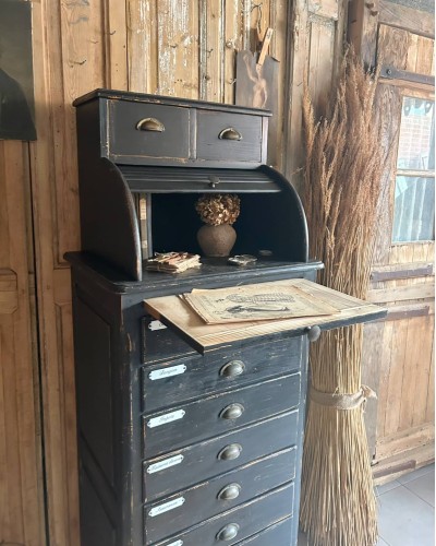 Meuble de notaire, meuble trieur
